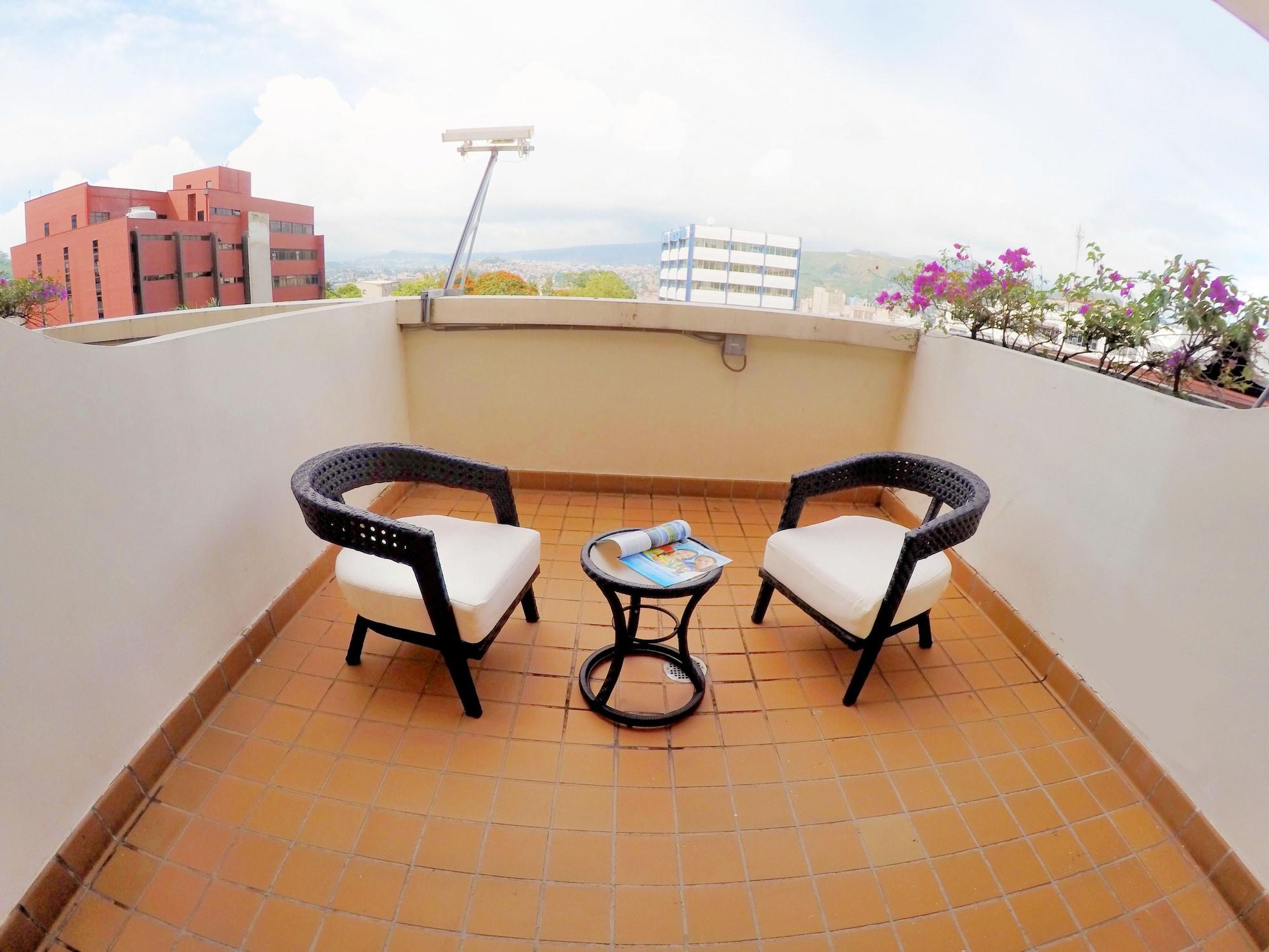 Plaza Del General Aparthotel Τεγουσιγάλπα Εξωτερικό φωτογραφία