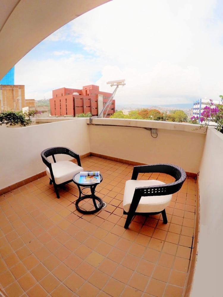 Plaza Del General Aparthotel Τεγουσιγάλπα Εξωτερικό φωτογραφία